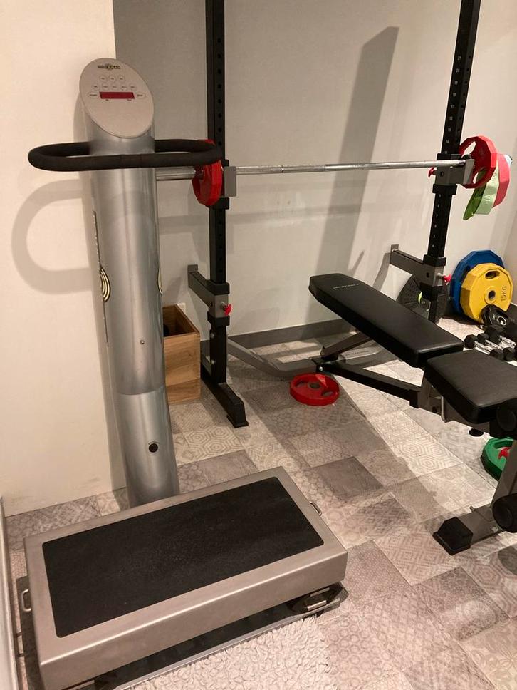 Power Plate Trilplaat - Full Body Workout, Sport en Fitness, Fitnessapparatuur, Zo goed als nieuw, Trilplaat, Armen, Benen, Borst