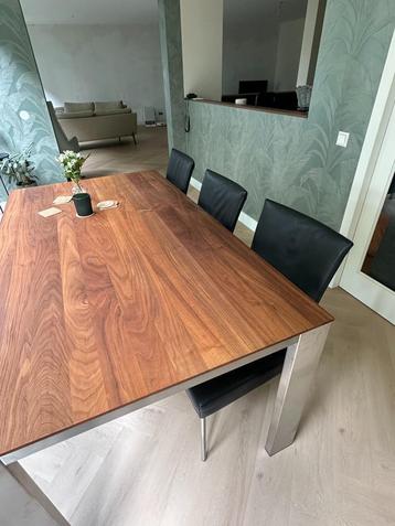 Tafel 8 pers. Bert Plantagie Noten met RVS poten 180x100 beschikbaar voor biedingen