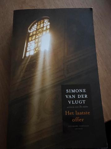 Het laatste offer - Simone van der Vlugt beschikbaar voor biedingen