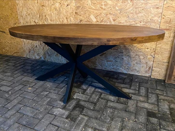 Eettafel ovaal/rond  mangohout Cash&Carry, Huis en Inrichting, Tafels | Eettafels, Nieuw, Ovaal, Ophalen of Verzenden