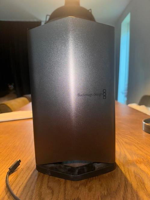 Blackmagic eGPU RX580 – voor MacBook Intel, Computers en Software, Videokaarten, Zo goed als nieuw, Nvidia, PCI-Express 4.0, GDDR6