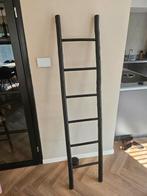 Zwarte houten ladder (kinderkamer), Doe-het-zelf en Verbouw, Ladders en Trappen, Ophalen, Zo goed als nieuw