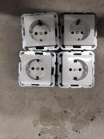 Gira enkele contacten, Ophalen, Stopcontact