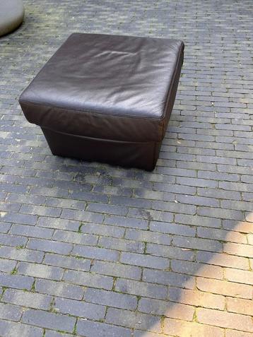 Bruine lederen Hocker beschikbaar voor biedingen