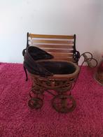 Kleine oude poppen kinderwagen., Ophalen of Verzenden