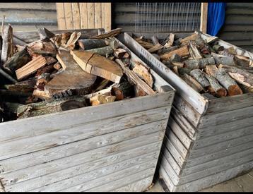 Hout te koop - 2 kratten (3.6 m3) beschikbaar voor biedingen