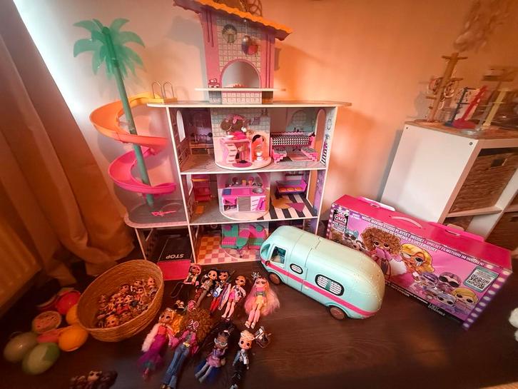 Grote LOL Surprise Collectie - Huis, Camper, Poppen!, Kinderen en Baby's, Speelgoed | Overig, Gebruikt, Meisje, Ophalen