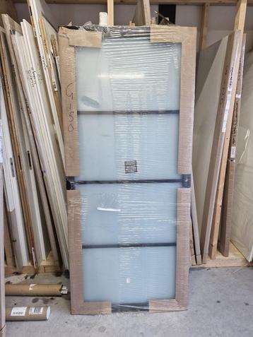 Twee luxe Skantrae glasdeuren 93x211,5 stomp met nevel glas beschikbaar voor biedingen