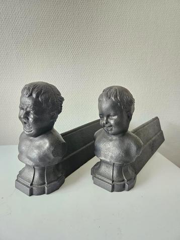 Antieke bijzondere haardbokken beschikbaar voor biedingen