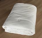 Dekbed van kameelhaar 2.40 x 2.20 m, Gebruikt, Wit, Tweepersoons, Ophalen of Verzenden