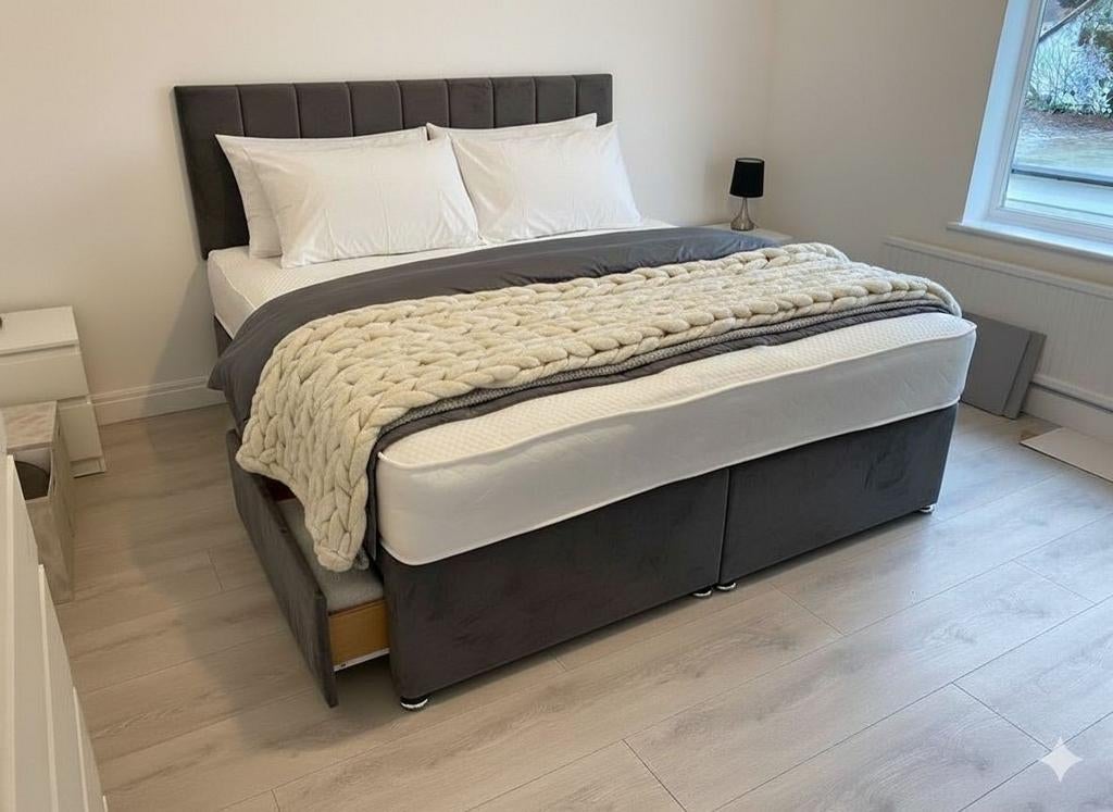 Nieuw Bed met Matras – Divan/Boxspring – Sterke Constructie, Tweepersoons, Ophalen of Verzenden, Zo goed als nieuw, 200 cm