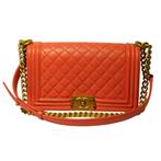 Chanel Medium Salmon Caviar Boy Flap 2019, Chanel, Zo goed als nieuw, Support@chanel.com, 31 Rue Cambon, 75001 Paris
France