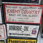 Enemy Country, Verzamelen, Militaria | Tweede Wereldoorlog, Embleem of Badge, Ophalen of Verzenden, Landmacht