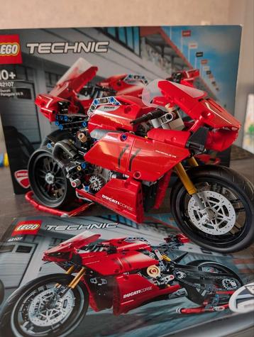 Lego Technic Ducati Panigale V4 R (42107) beschikbaar voor biedingen