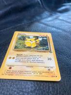 Pikachu Base Set - Zeldzame Pokémon kaart!, Ophalen of Verzenden, Gebruikt, Losse kaart