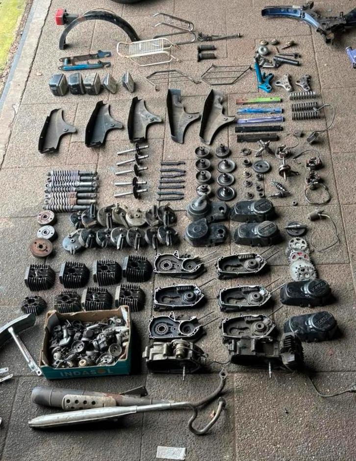 Tomos onderdelen A3/35/55 frames blokken etc, Fietsen en Brommers, Brommers | Tomos, Zo goed als nieuw, Quadro, Maximaal 45 km/u