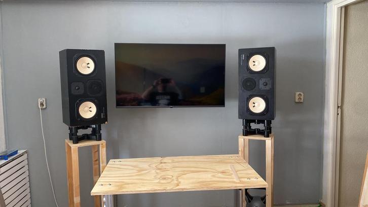 Yamaha ns40m studio monitors, Audio, Tv en Foto, Luidsprekers, Zo goed als nieuw, Front, Rear of Stereo speakers, 120 watt of meer