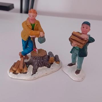 Lemax helping dad, Lemax figuur retired voor Kerstdorp beschikbaar voor biedingen