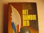 het bamboe bed William Eastlake 9022502430, Boeken, Oorlog en Militair, Gelezen, Ophalen of Verzenden, Tweede Wereldoorlog