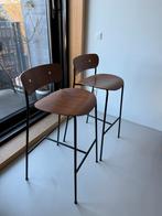 &tradition Pavilion AV9 barkrukken- gelakt walnoot, Met voetsteun, 60 tot 90 cm, Ophalen of Verzenden, Zo goed als nieuw