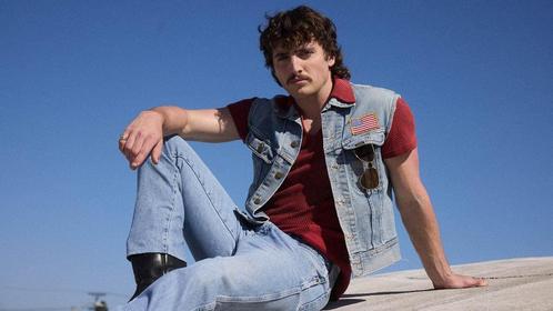 Middenplein Staplaatsen Benson Boone, Sportpaleis Antwerpen, Tickets en Kaartjes, Concerten | Pop, Eén persoon, Juli