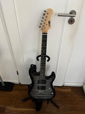 Max Solid Body Elektrische Gitaar beschikbaar voor biedingen
