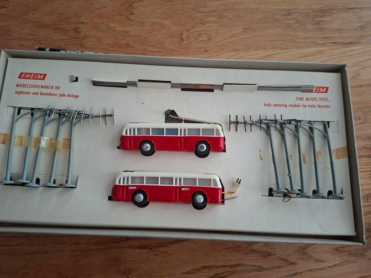 Eheim trolleybus met passagiersaanhanger, Hobby en Vrije tijd, Modeltreinen | H0, Zo goed als nieuw, Boek, Tijdschrift of Catalogus