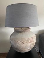 Te koop: landelijke kruiklamp, Ophalen, 50 tot 75 cm, Zo goed als nieuw, Landelijk, sobere stijl.