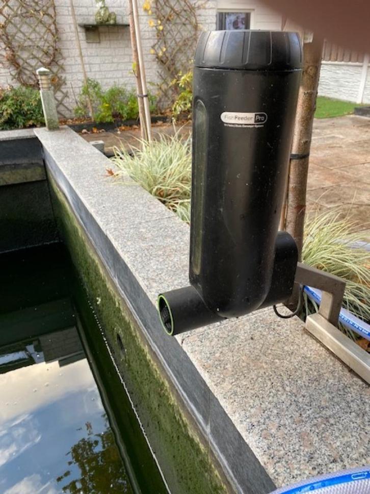 Velda Fish Feeder Pro (2 stuks), Tuin en Terras, Vijver-toebehoren, Zo goed als nieuw, Overige typen, Ophalen of Verzenden