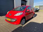 Peugeot 107 1.0-12V XS NWE. APK 04-11-2026, Auto's, Voorwielaandrijving, Gebruikt, 4 stoelen, 68 pk