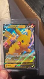 Pickachu V, Hobby en Vrije tijd, Verzamelkaartspellen | Pokémon, Ophalen of Verzenden, Zo goed als nieuw