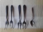 VLEESWAREN VORKJE set van 2, theelepeltje, Antiek en Kunst, Ophalen