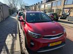 Kia Stonic 1.0 T-gdi 100pk 2019 Rood, Auto's, Voorwielaandrijving, 450 kg, 49 €/maand, Origineel Nederlands