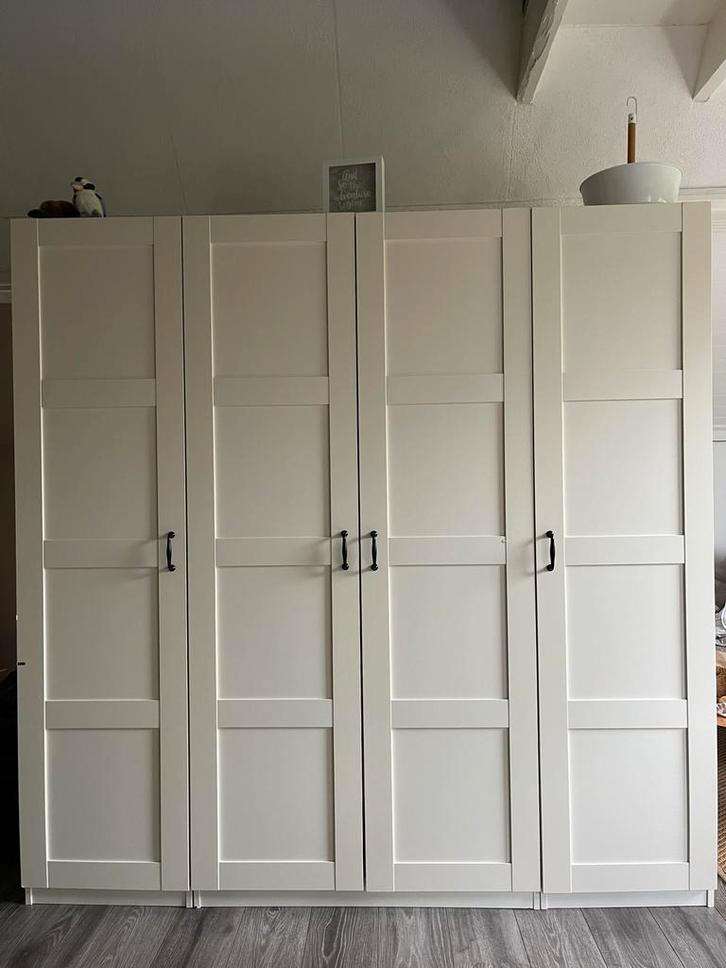 Grote nette kast met 4 deuren, Huis en Inrichting, Kasten | Kledingkasten, Gebruikt, 150 tot 200 cm, 200 cm of meer, 50 tot 75 cm