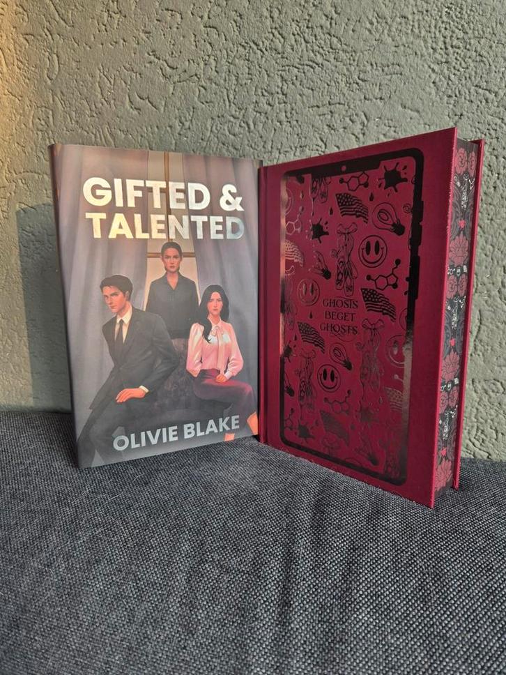 Special Edition Gifted and Talented van Olivie Blake, Boeken, Fantasy, Zo goed als nieuw, Verzenden