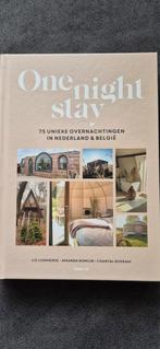 Boek One Night Stay - Nieuw!, Overige merken, Nieuw, Ophalen of Verzenden, Reisgids of -boek