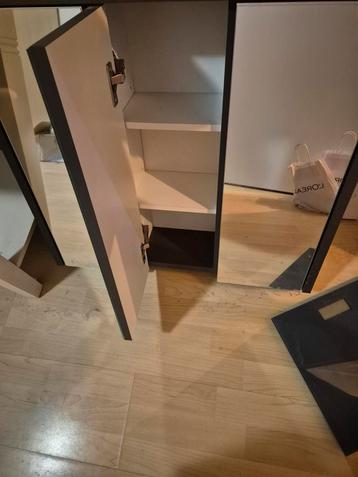 Spiegelkast Douche - Badkamerkast beschikbaar voor biedingen