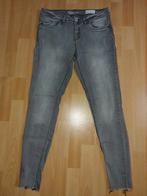 Grijze spijkerbroek *Denim 1982*, Ophalen of Verzenden, W27 (confectie 34) of kleiner, Grijs, Denim 1982