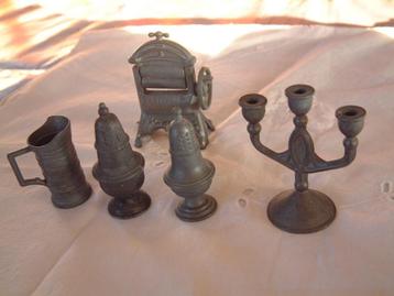 5 miniaturen -mini wringer - kannetje -kandelaartje enz. beschikbaar voor biedingen