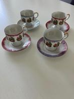 Vintage set van 4 kop en schotels, Ophalen of Verzenden, Gebruikt, Porselein, Kop en/of schotel