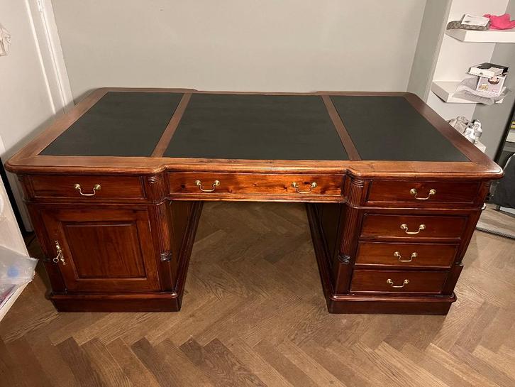 Klassiek engels bureau mahogny, Huis en Inrichting, Bureaus, Zo goed als nieuw, Bureau, Ophalen