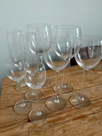Glas glass 8 (Ophalen) beschikbaar voor biedingen