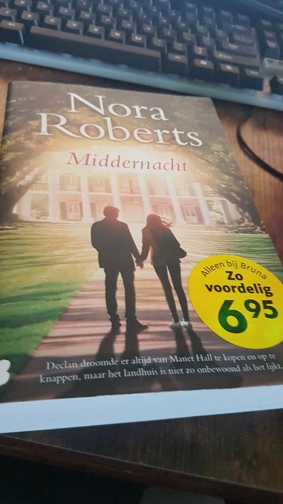 ROBERTS, NORA - Middernacht.[2015], Boeken, Romans, Gelezen, Nederland, Verzenden