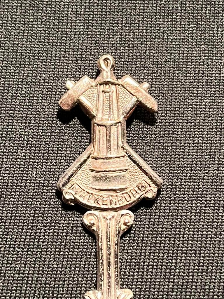 Prachtig vintage lepeltje Valkenburg., Antiek en Kunst, Antiek | Bestek, Ophalen of Verzenden