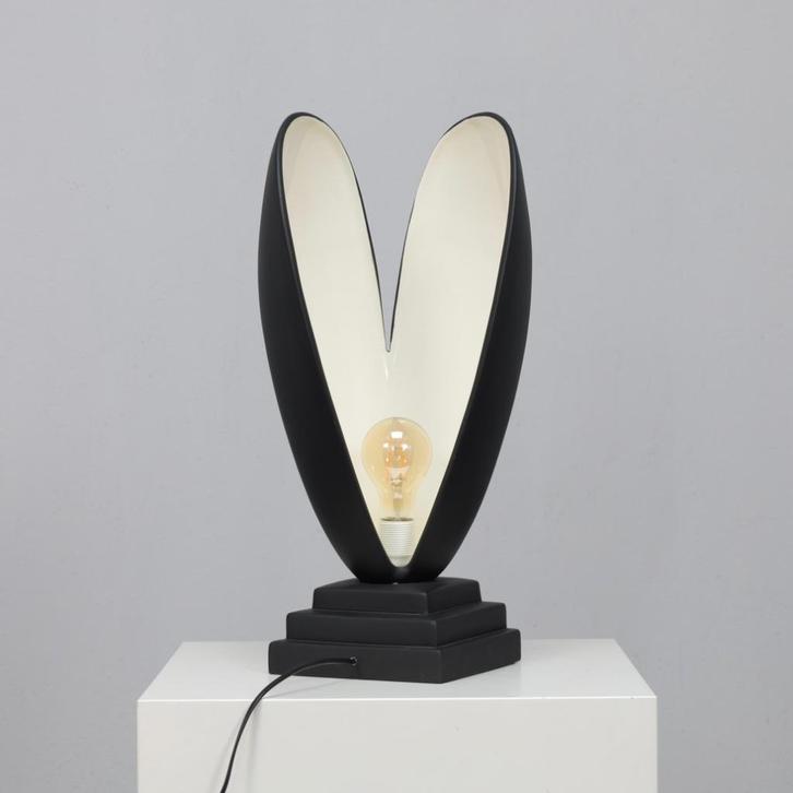Postmodern Ceramic Table Lamp “Venus”, Italy, 1980s, Huis en Inrichting, Lampen | Tafellampen, Gebruikt, Minder dan 50 cm, Ophalen