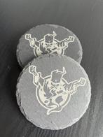 Thunderdome onderzetter set leisteen harecore gabber hakken, Ophalen of Verzenden, Nieuw, Glas of Kopje