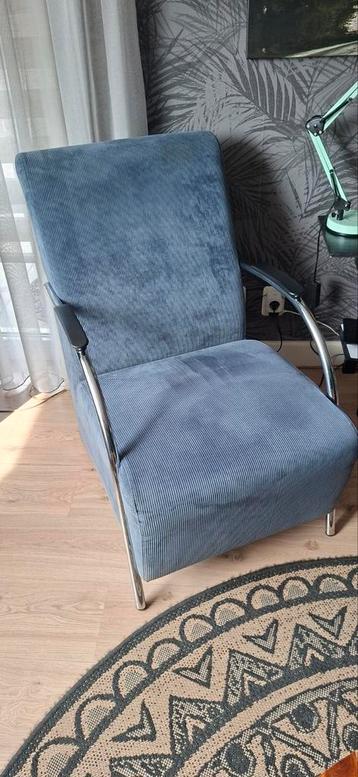 Fauteuil blauw ribstof beschikbaar voor biedingen