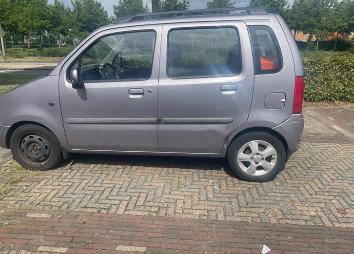 Opel Agila, Auto's, Opel, Particulier, Agila, Benzine, Handgeschakeld, Zilver of Grijs, Grijs, Stof, Voorwielaandrijving, Ophalen