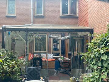 Overkapping 250 x 400 cm, polycarbonaat en hout beschikbaar voor biedingen