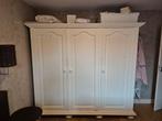 Mooie witte kledingkast met veel ruimte, Huis en Inrichting, Kasten | Kledingkasten, Ophalen, Gebruikt, 200 cm of meer, Klassiek